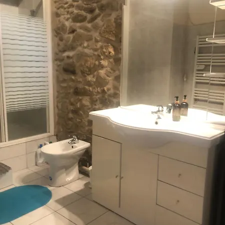 Chez Grand Mere לינה וארוחת בוקר